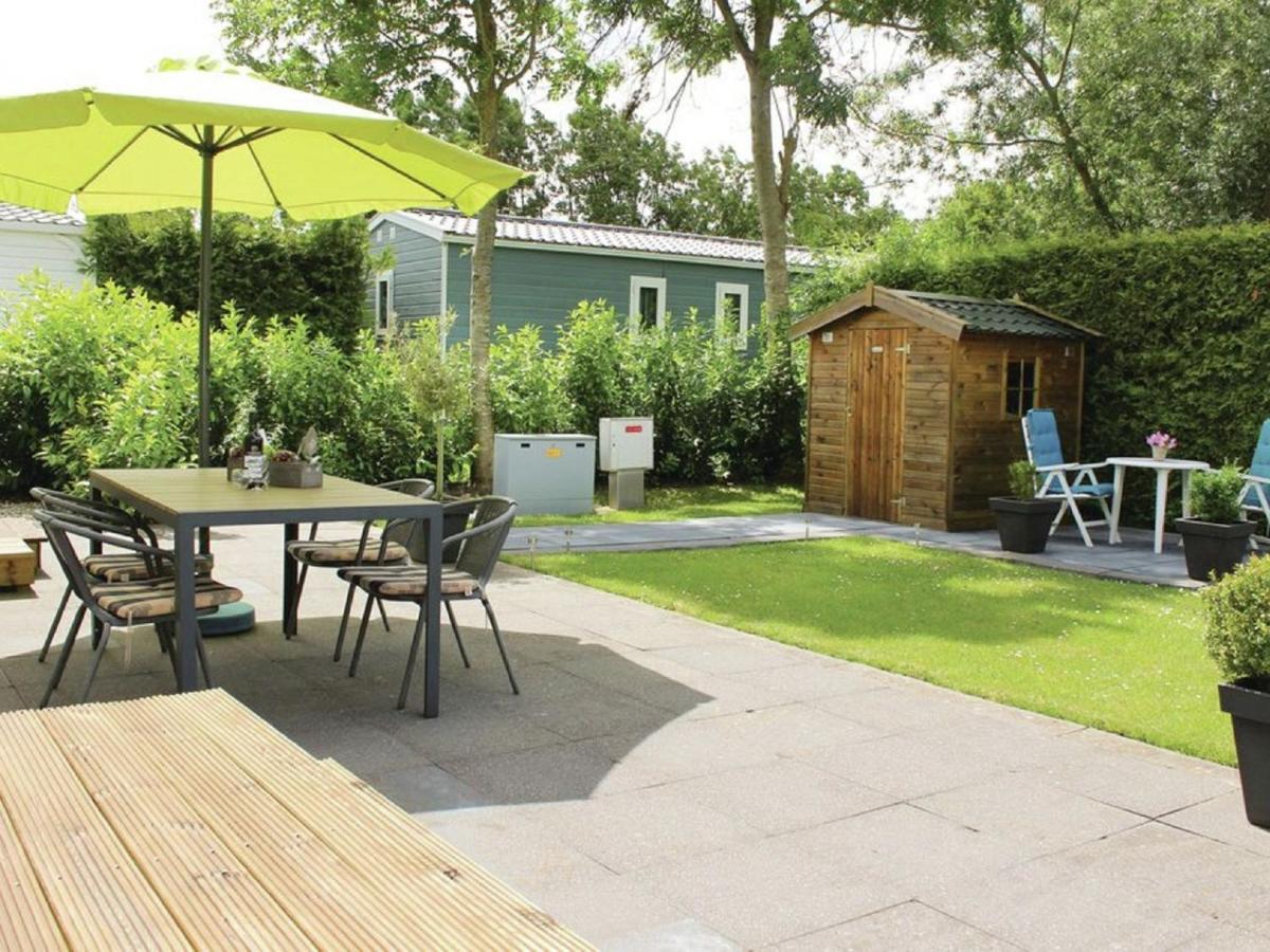 Tidy Chalet With A Microwave, Near The Wadden Sea Villa Tzummarum Exterior photo