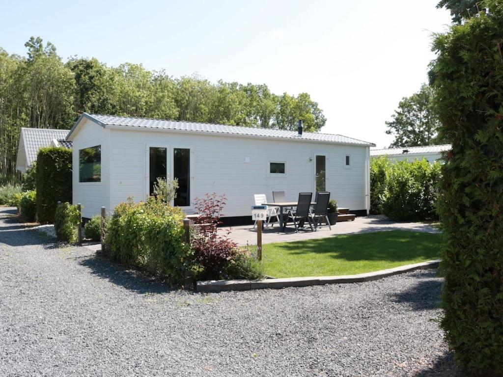 Tidy Chalet With A Microwave, Near The Wadden Sea Villa Tzummarum Exterior photo